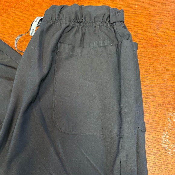 ClimateRight by Cuddl Duds black XL scrub pants jogger style - Picture 9 of 10